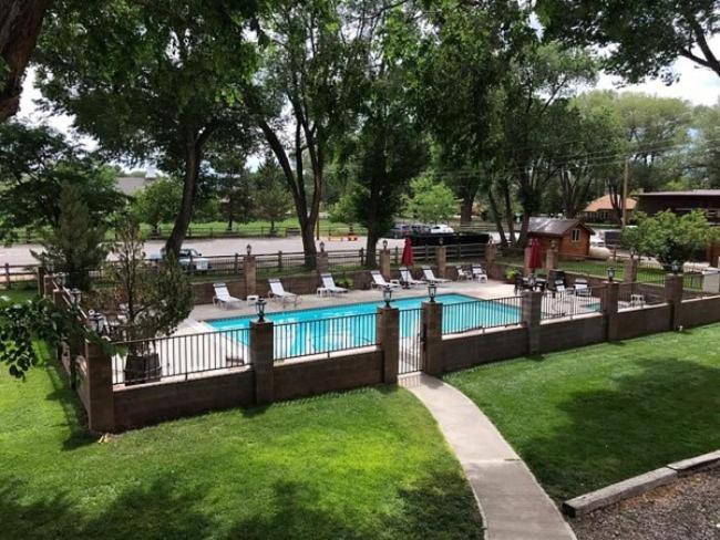 Austin'S Chuckwagon Motel Torrey Eksteriør bilde